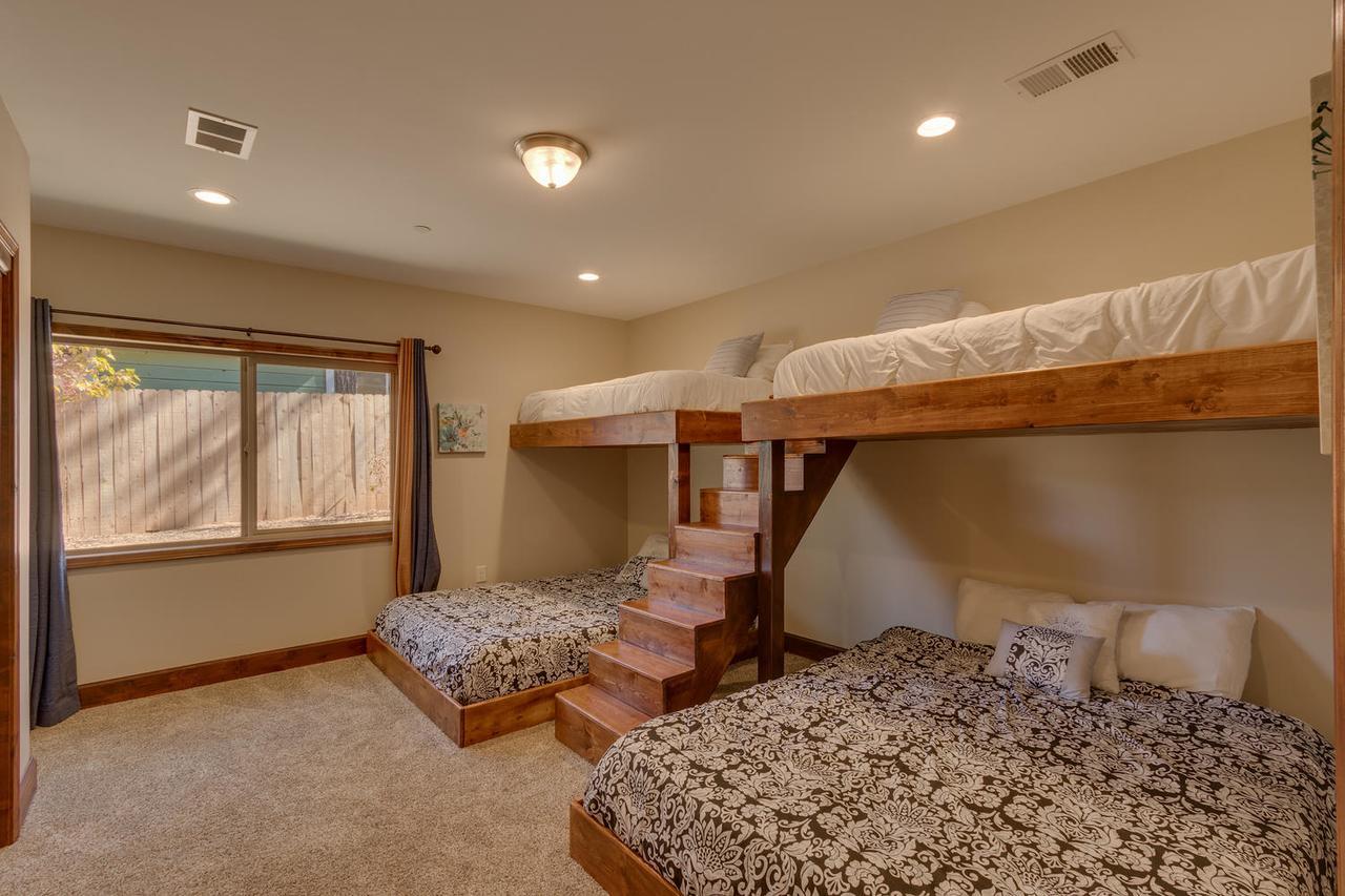 Tahoe Woods Escape - Three Bedroom Home South Lake Tahoe Exterior photo